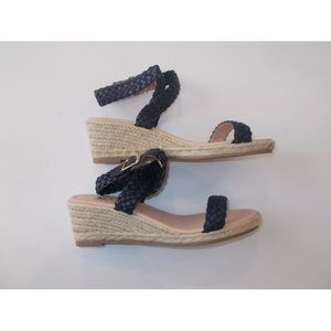 TC Womens Size 11 Wedge Heel Sandals